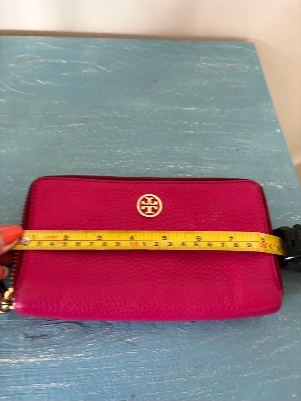 Fair condition Tory Burch wallet - Picture 10 of 11